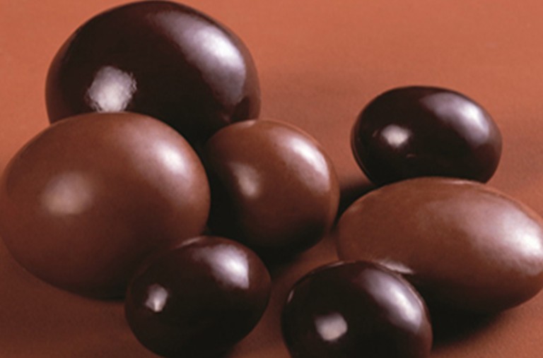 杰出的抛光剂之：滚涂包衣巧克力产品的抛光剂